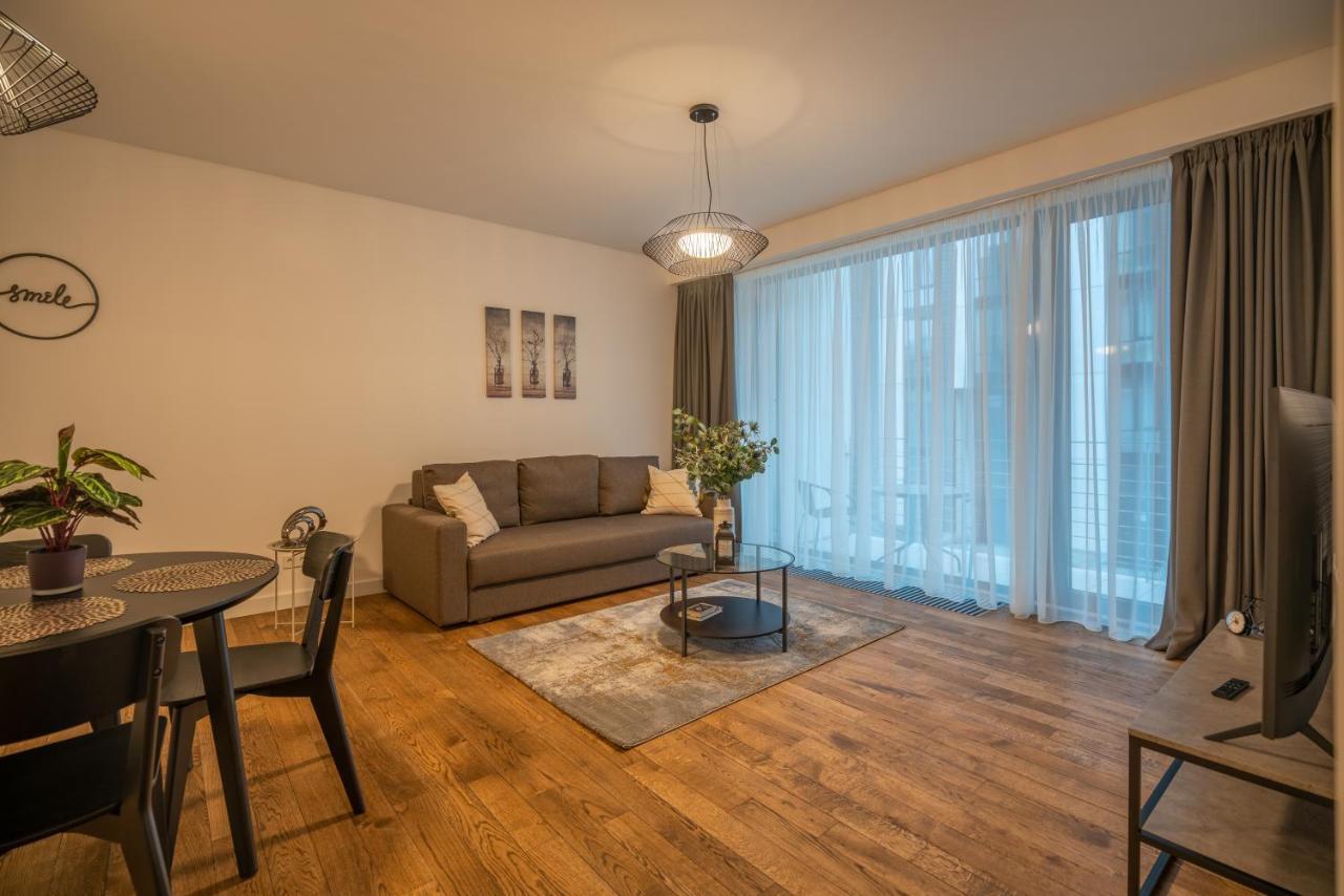 Easyrooms Dzirnavu รีกา ภายนอก รูปภาพ