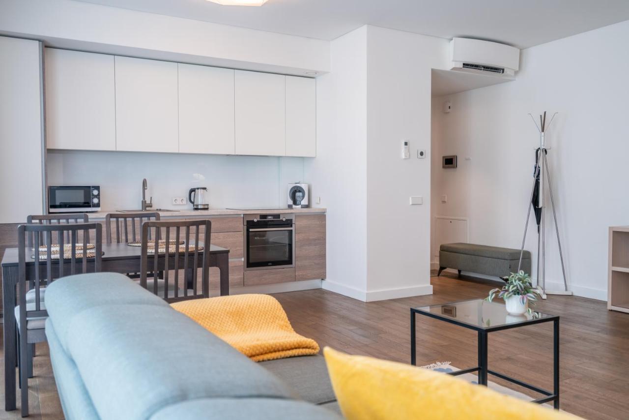 Easyrooms Dzirnavu รีกา ภายนอก รูปภาพ